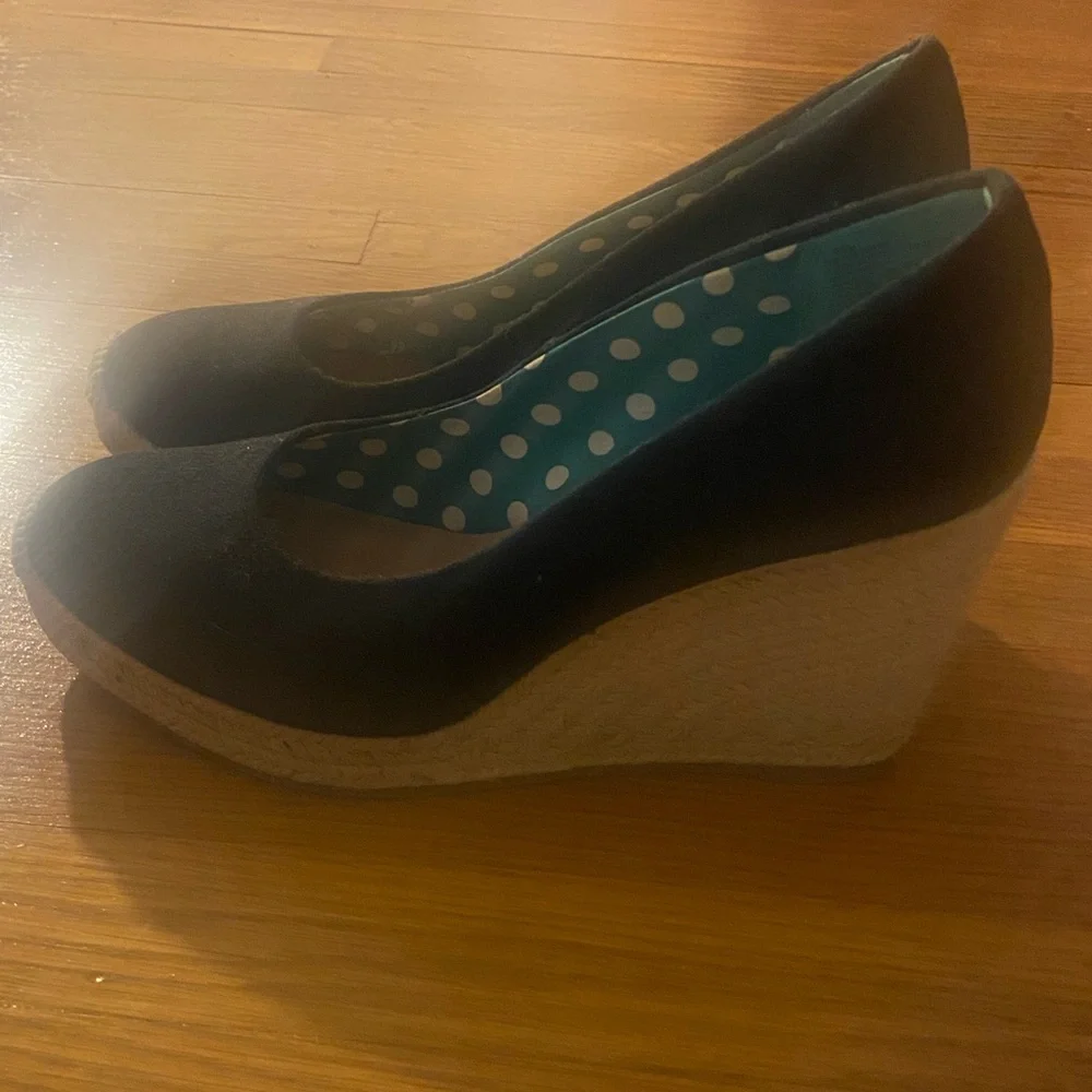 Wedge slip on, canvas, used / great condition, size 9.5 - Picture 2 of 4